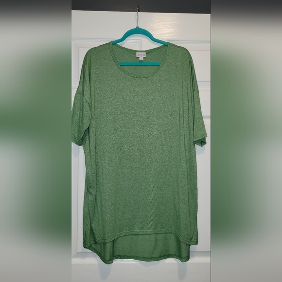Green LuLaRoe top - Picture 1 of 1